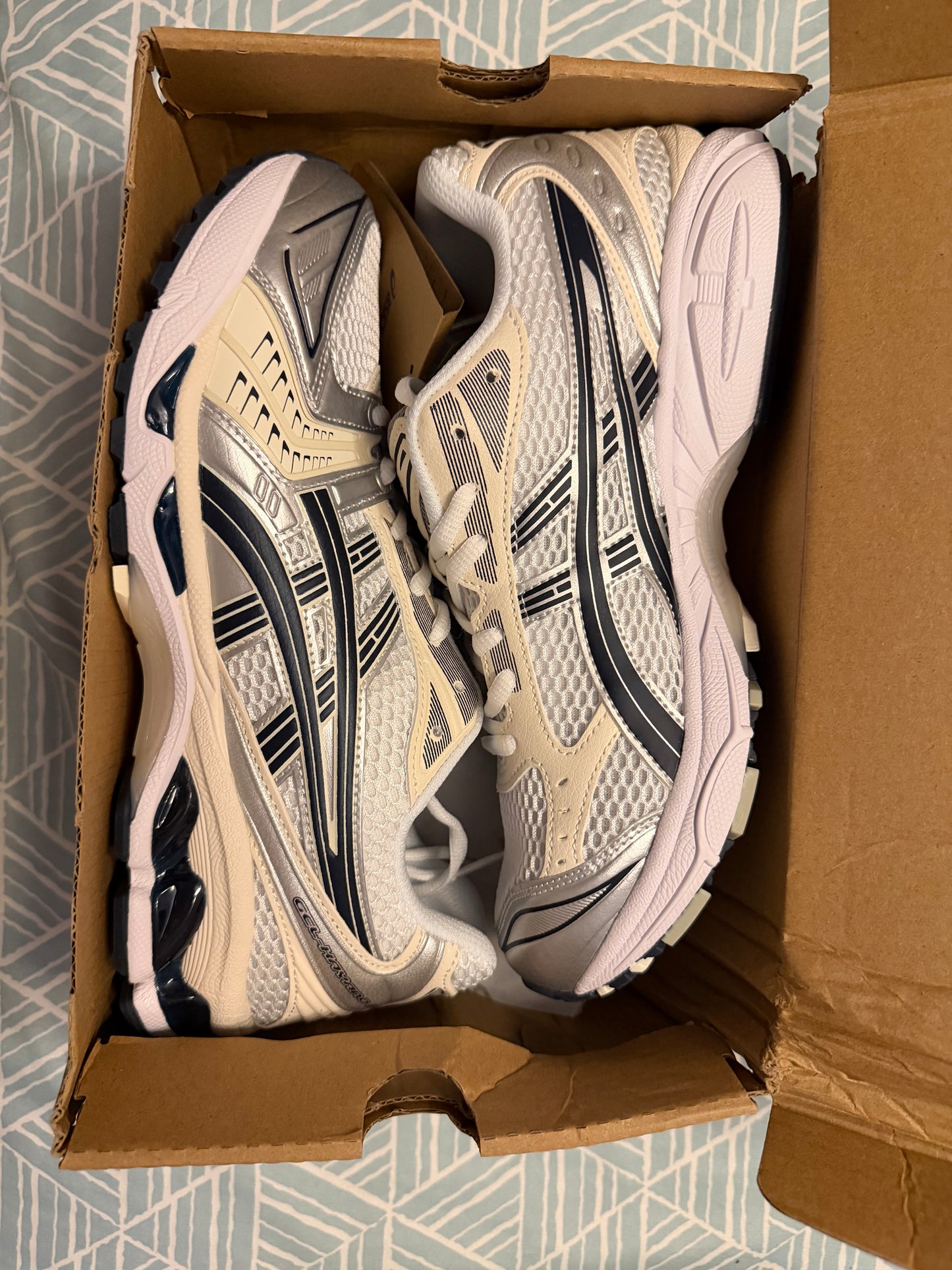 Asics Kayano 14 - Talla 42
