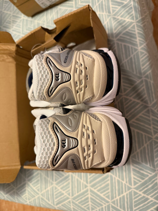 Asics Kayano 14 - Talla 42